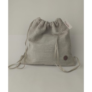 Bolso solidario estilo mochila confeccionado en loneta tricolor